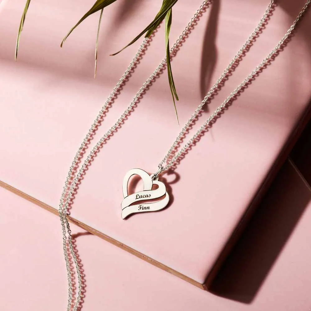 Two Personalized Dekoratif Heart Necklace